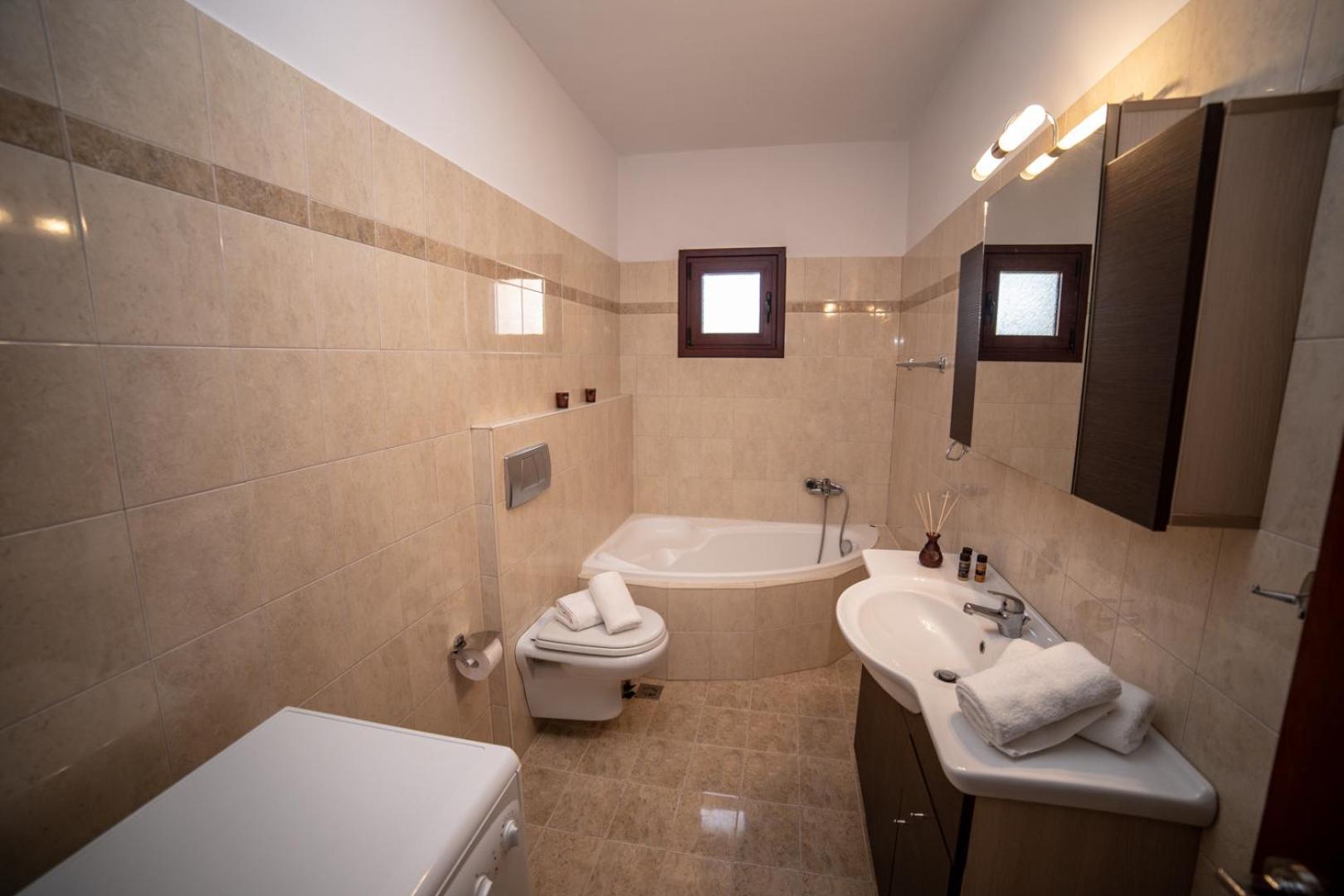 Sitia Poolside Gem - Crete'S Fuego Sagrado Apartment Bagian luar foto