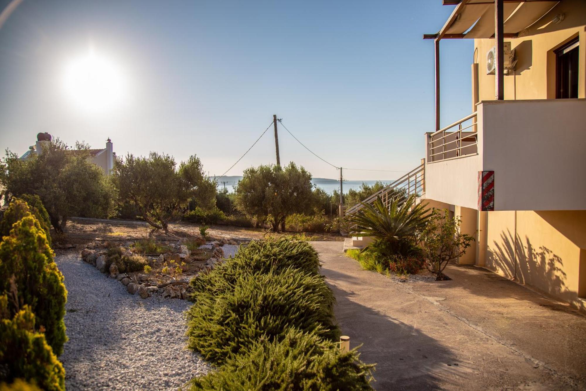 Sitia Poolside Gem - Crete'S Fuego Sagrado Apartment Bagian luar foto